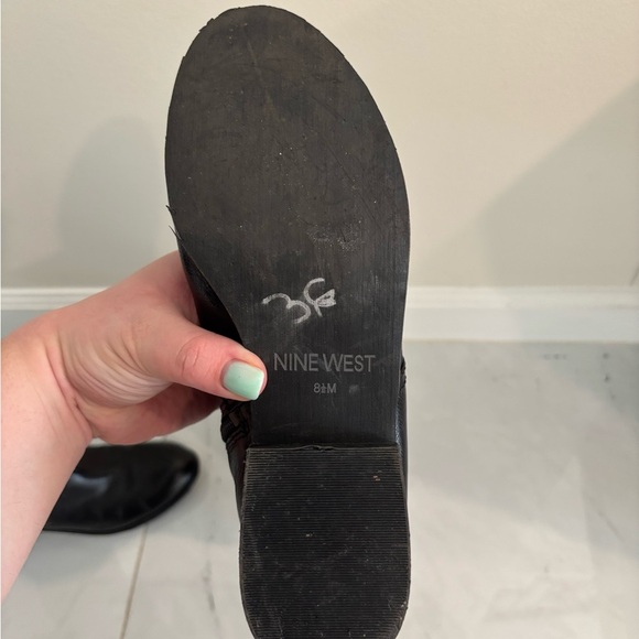 Black Leather Knee-High Boots Nine West size 8.5 - Picture 7 of 9